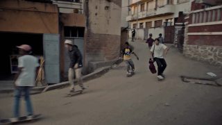 #142 Roundup: Skateboarding - Skate Madagaskar, Russian Youth & Cam Porn: Red Bull - Melodies for the Lemurs (Full Length)